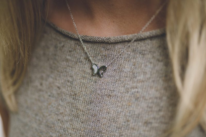 Butterfly Rose Plated Necklace - Afbeelding 2