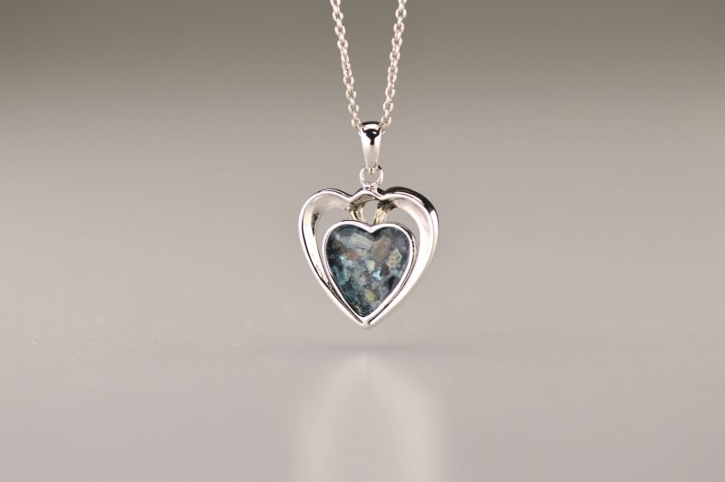 Double Heart Gem Pendant - Image 3